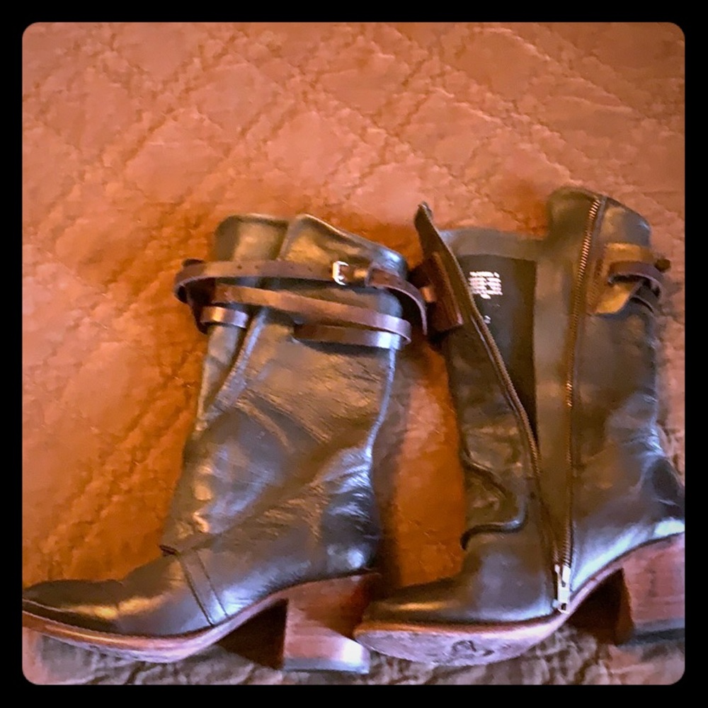 Free bird caden by Steve Madden